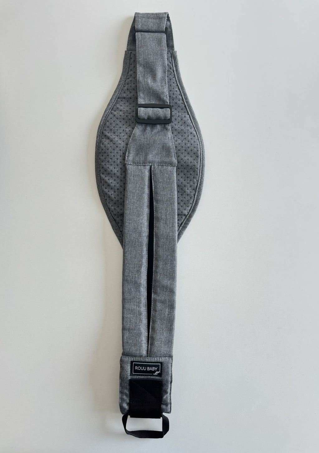 Back view of the Lux Graphite carrier showing the extendable back strap